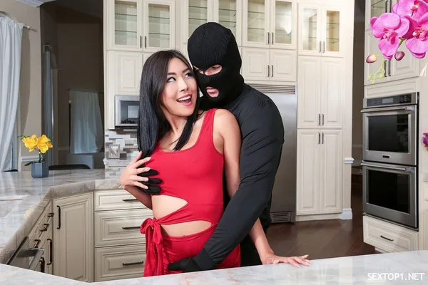 your-sunshine sex Trộm nhầm nhà gái dâm Vietsub