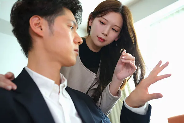 phim sex ki che Người vợ đi đi chơi, gã chồng ở nhà bị nhỏ em vợ yêu gạ phang không trượt phát nào